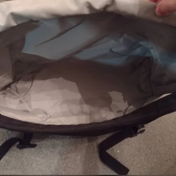 Courier Ware XL Messenger Laptop Bag - Picture 2 of 3